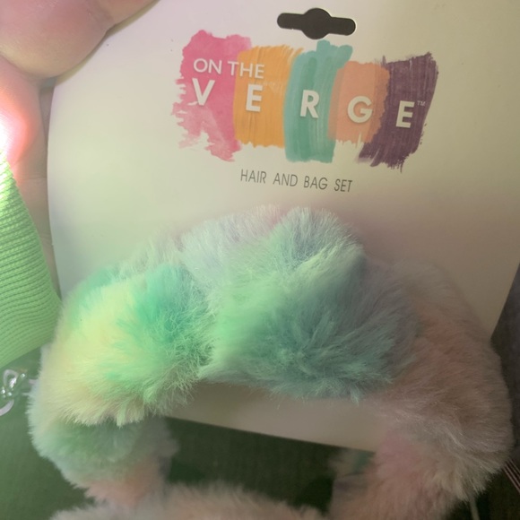 On the Verge kids unicorn purse and matching headband. - Picture 2 of 5